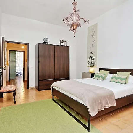 Beesprint Cialdini Apartman